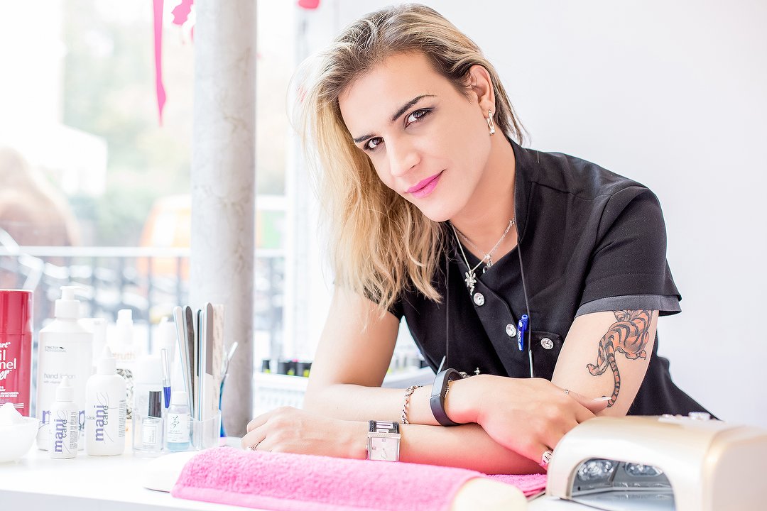 I.P Mobile Nail & Beauty, Camden, London