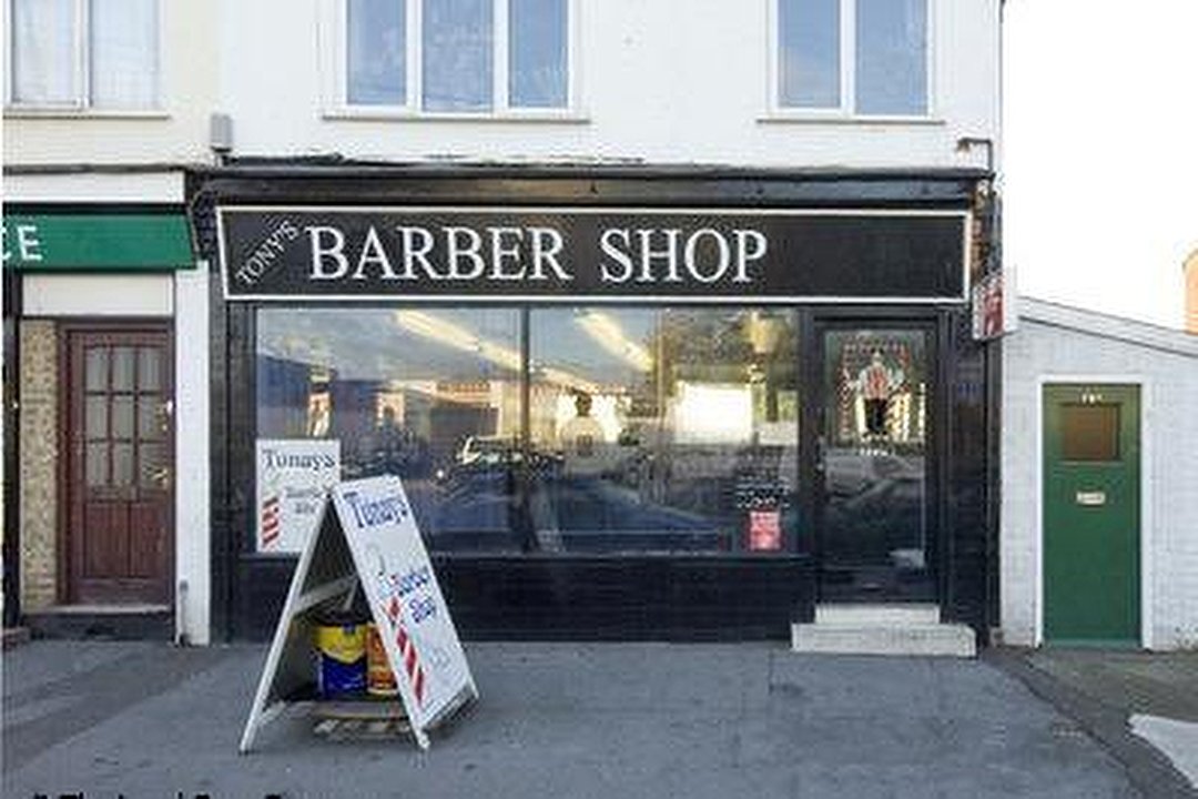 Tonys Barber Shop, Chingford, London