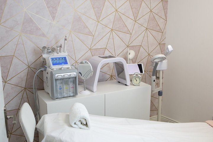 Essences Day Spa | Treatment Room - Beauty in College Green, Dublin
