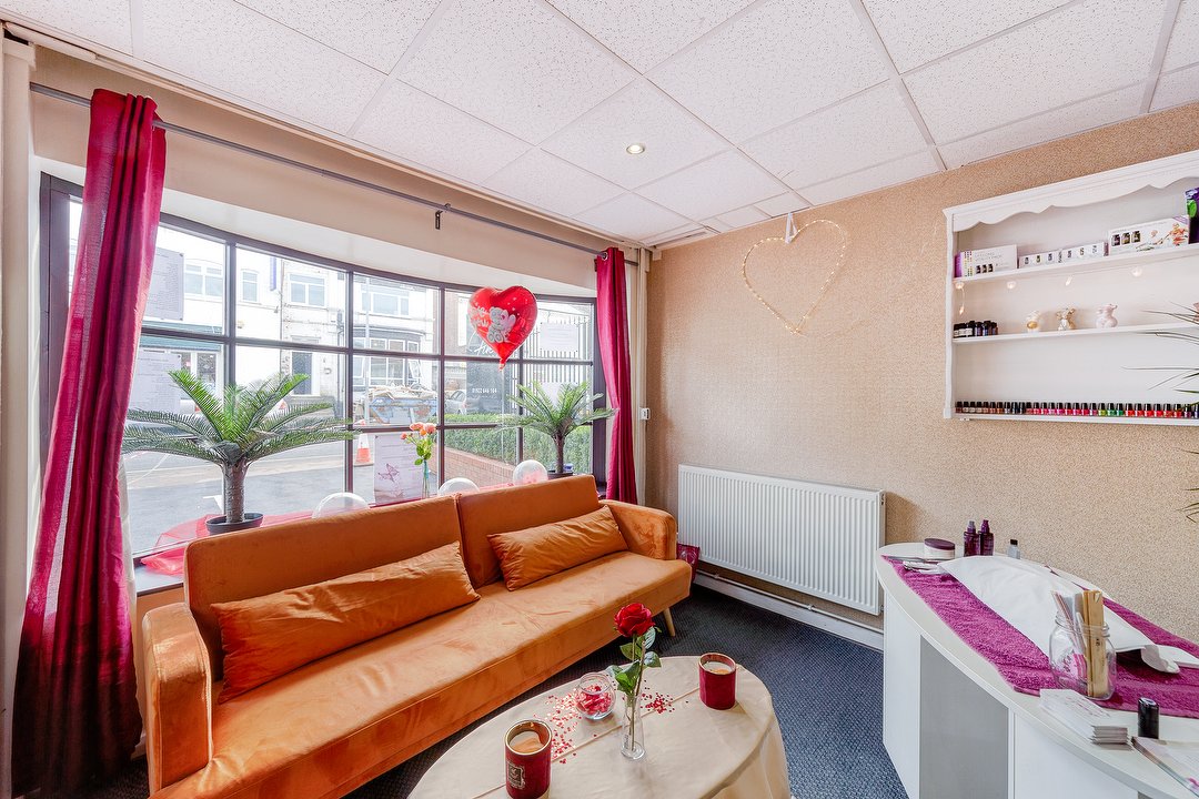 Divine Beauty & Massage Therapies, Walsall, West Midlands County