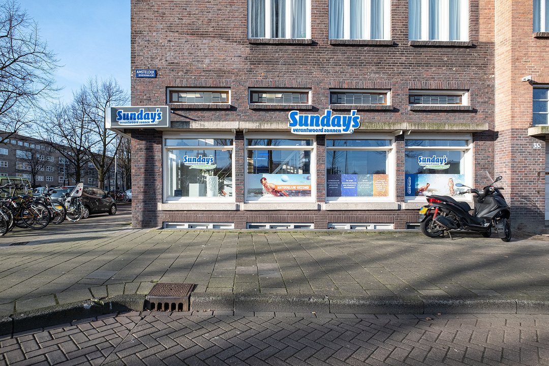 Sunday's Vrijheidslaan, Rivierenbuurt, Amsterdam