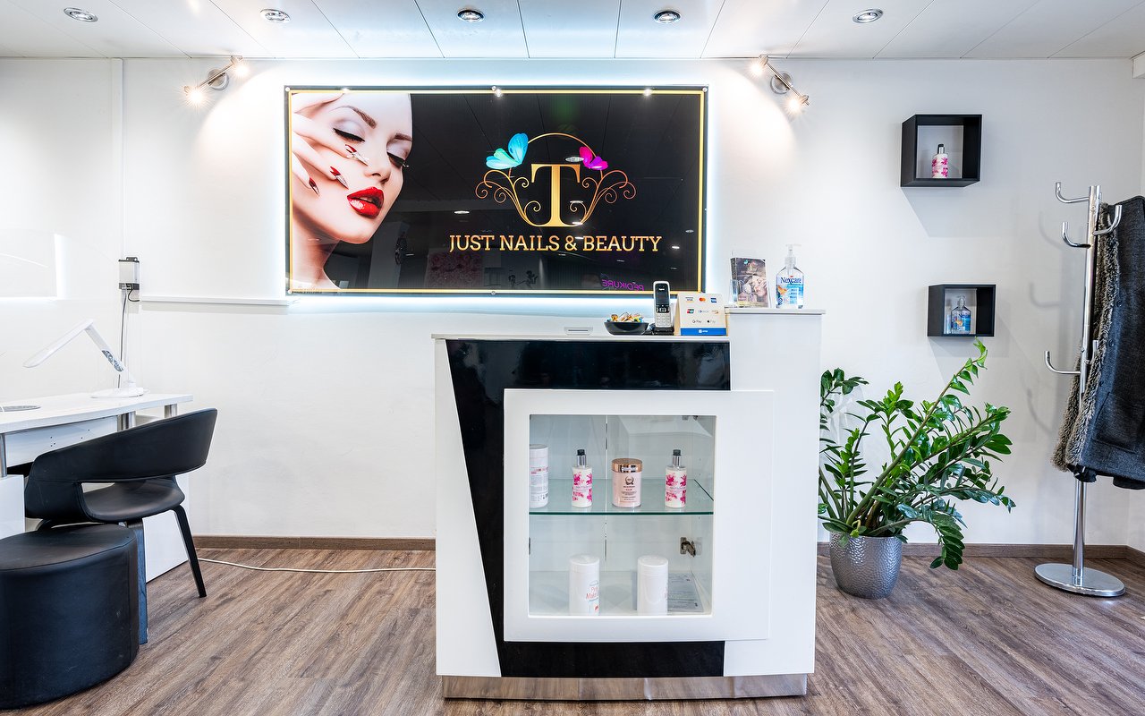 Gel Manicure in der Nähe von Kloten Treatwell