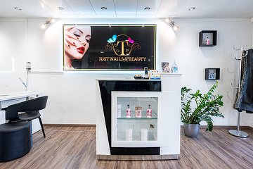 JUST NAILS & BEAUTY - Kloten