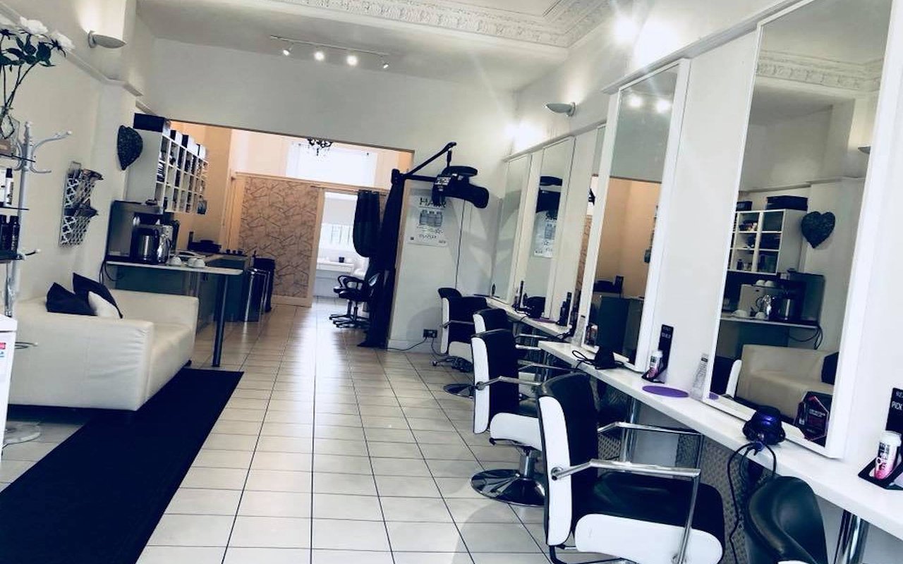 Ladies' Haircuts near Trinity, Edinburgh Treatwell