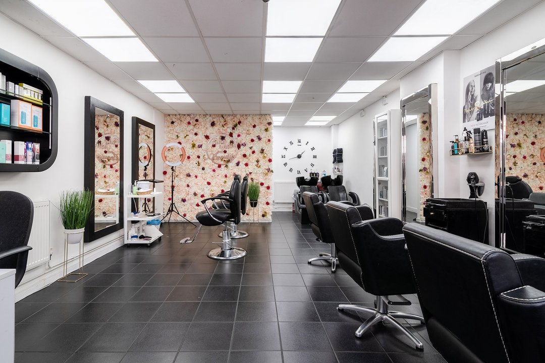 Cute Hair & Beauty Salon, Sparkbrook, Birmingham