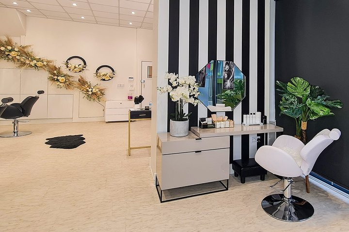 AFSOO (Beauty, Hair, Aesthetics) - Sourcils & cils Leeds City Centre - Photo de galerie - OneBooking