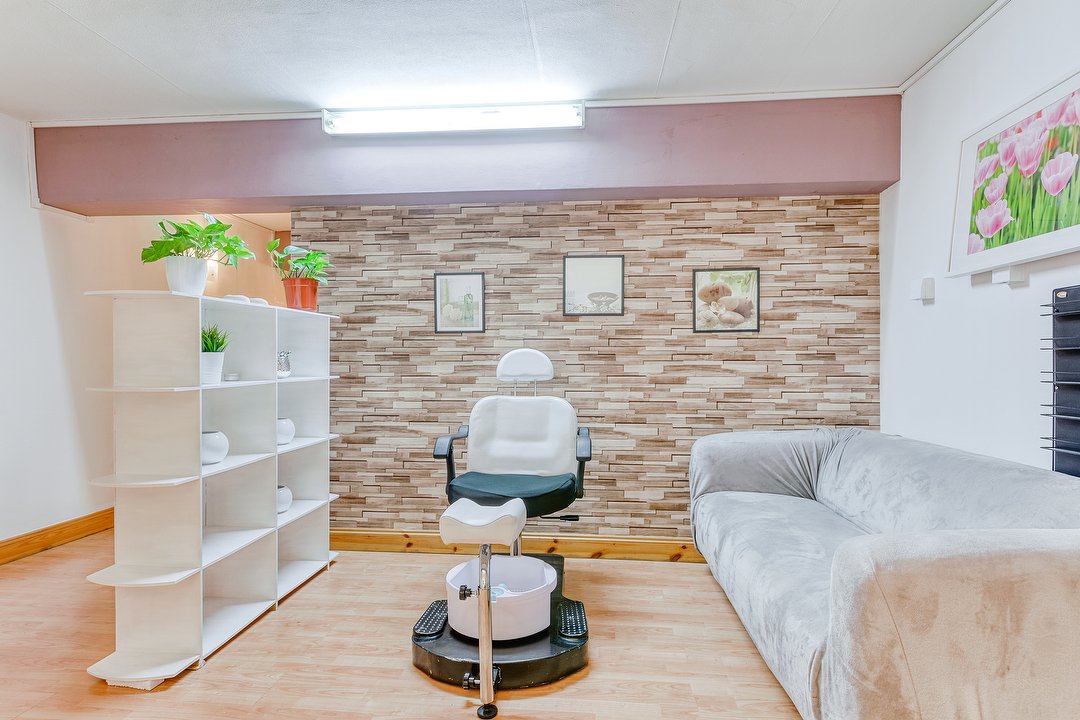 Sandra's Beauty Room, Newington, London