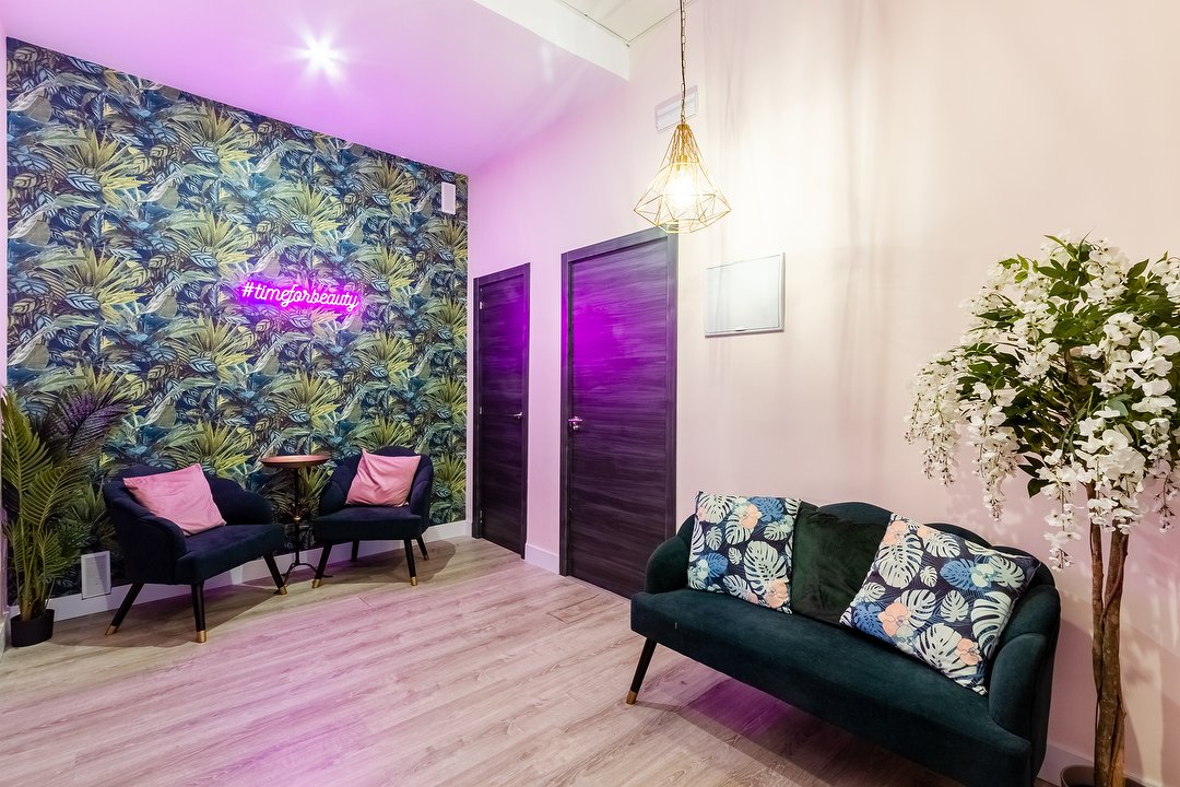 Tropical Beauty & Laser Studio, Castillejos, Madrid