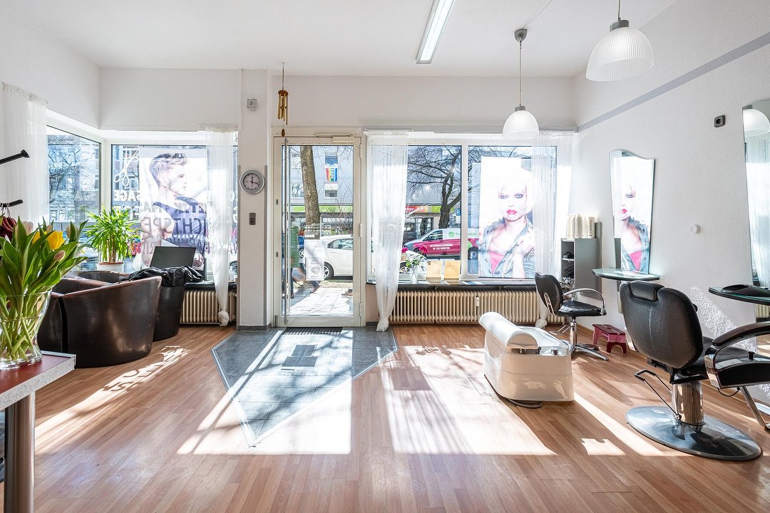 Mira Friseur & Kosmetikstudio, Neuhausen, München