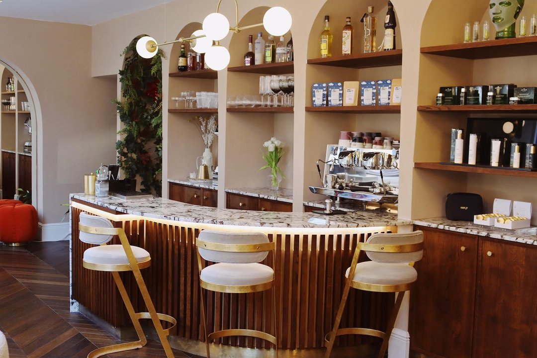 Kalon Parlour, Fitzrovia, London
