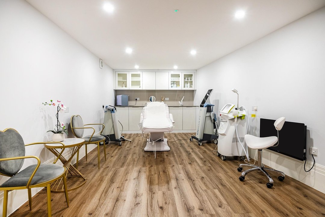 Mimosa's Hair & Beauty, Golders Green, London