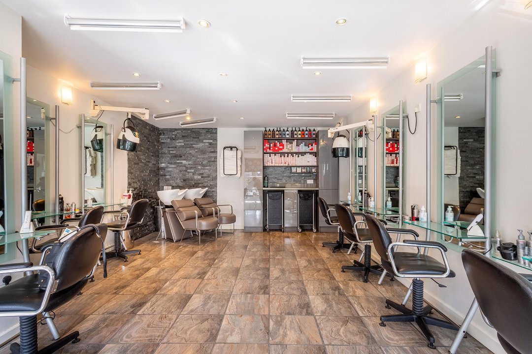 Valencia Salon Limited, Gosforth, Newcastle-upon-Tyne