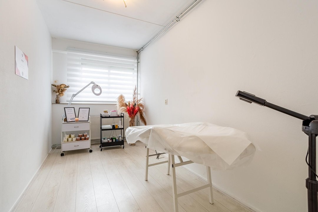 CS Wax And Beauty, Zuidoost, Amsterdam