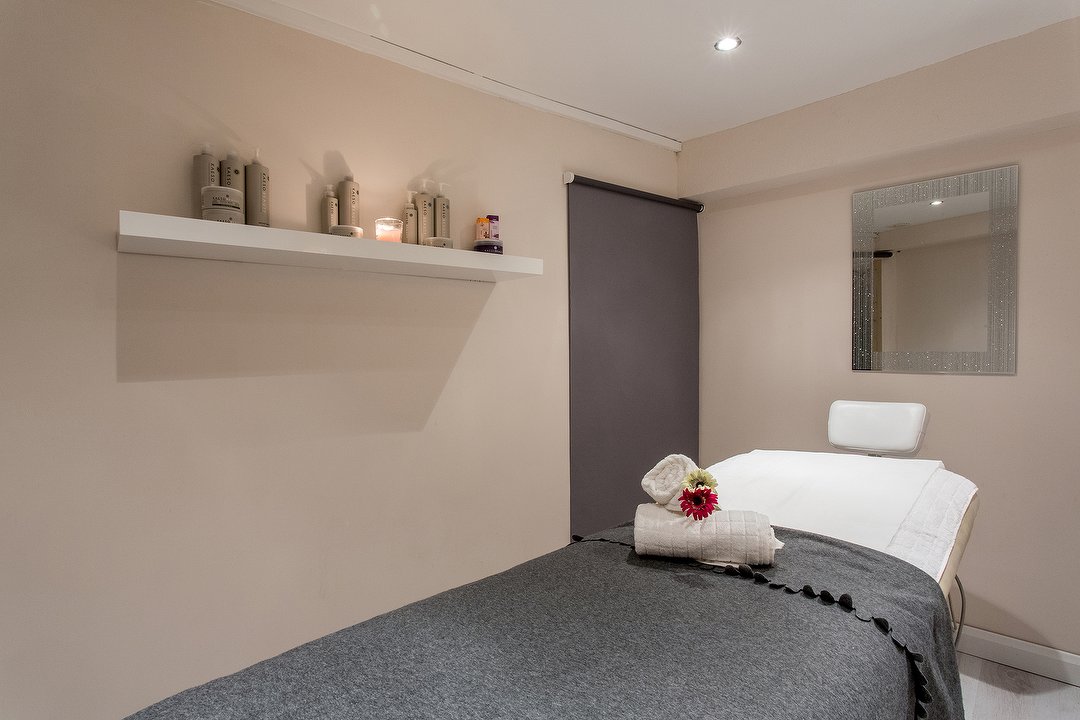 Voguish Hair & Beauty, Barnet, London