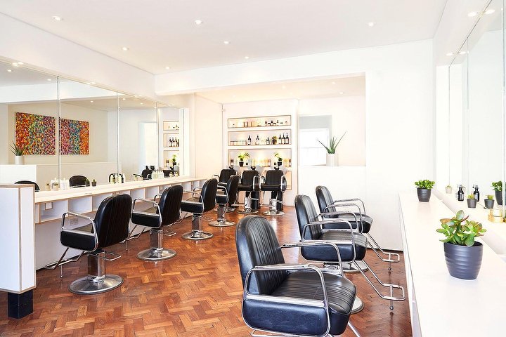 Warren London | Hair Salon in Stoke Newington, London - Treatwell