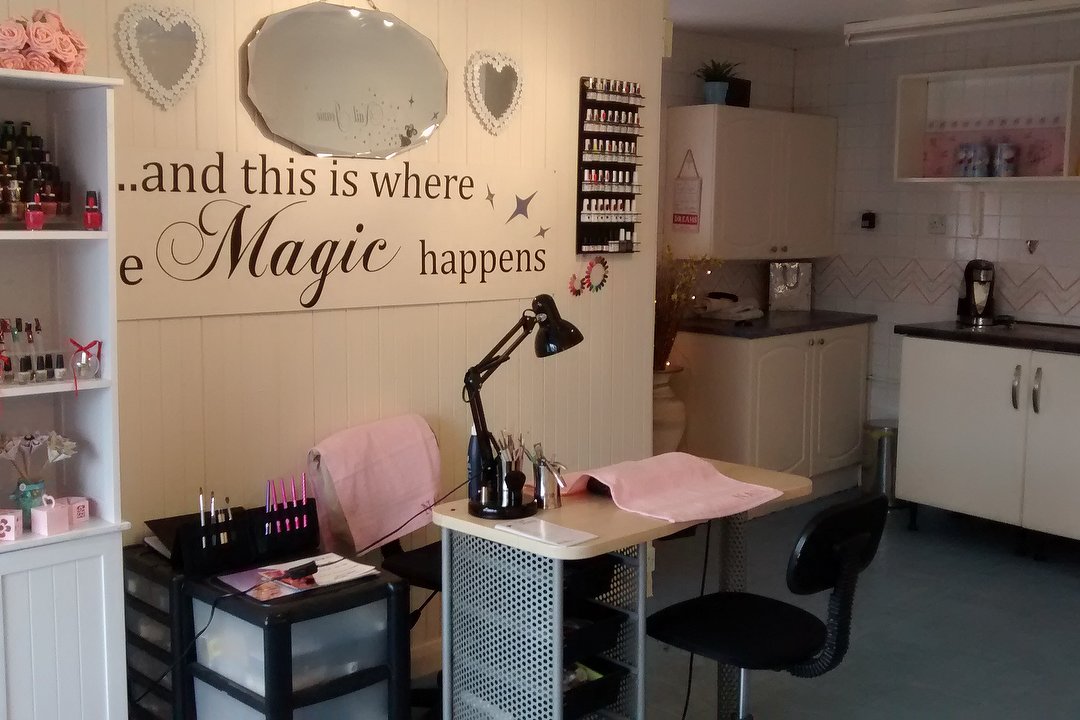 Nail Jeanie, Sheffield