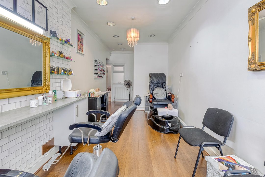 Delite Salon, Ilford, London