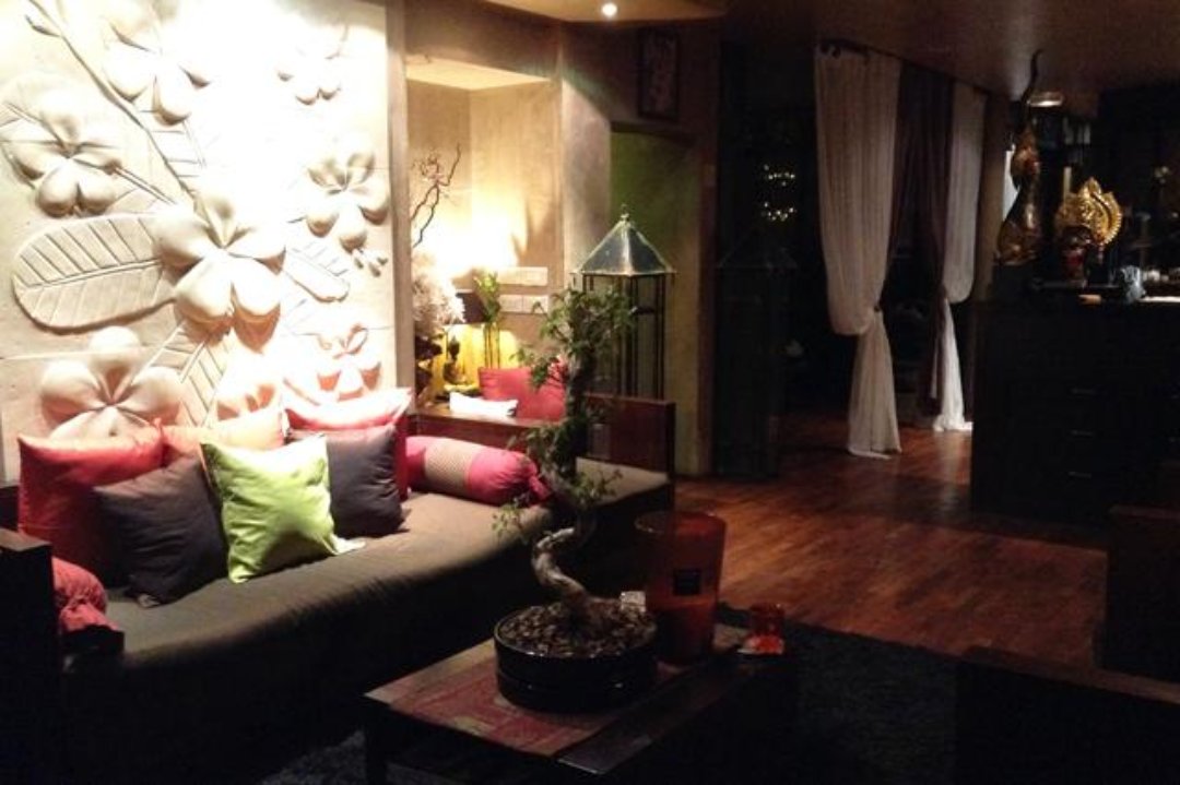 Leelawadee, Ternes, Paris