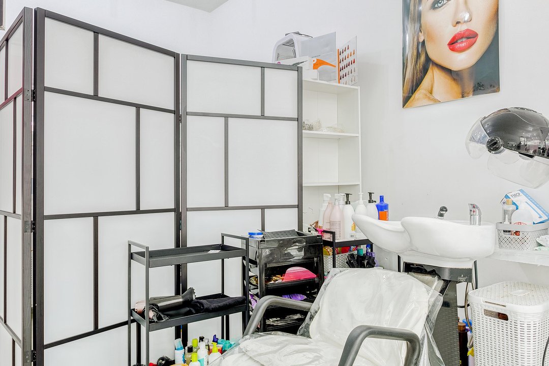 Azracare Beauty Hairsalon, Oud-Berchem, Anvers