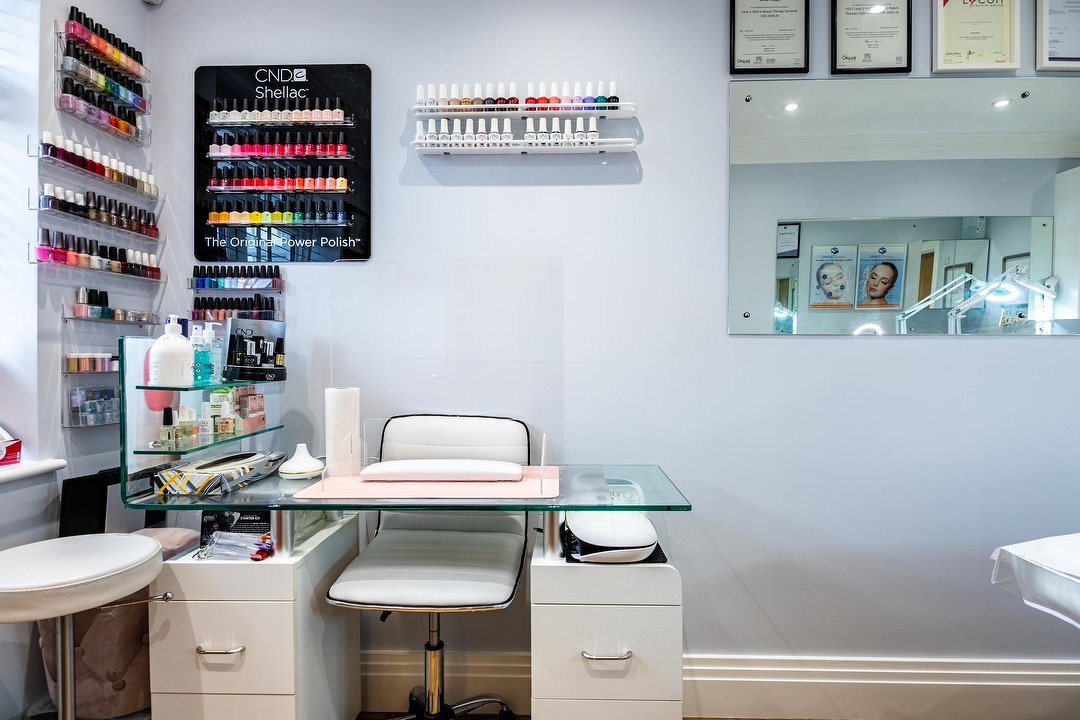 MBeauty Room Females Only, North Watford, Hertfordshire