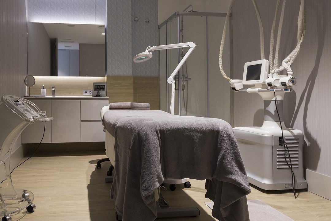 Centro médico estético Teresa Pina, Distrito Municipal, Comunidad de Madrid
