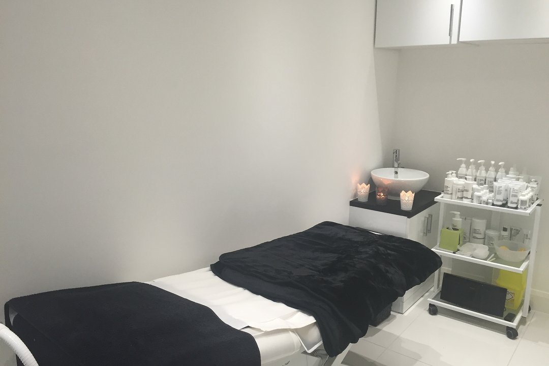 Pooja's Boutique, Hayes Town, London