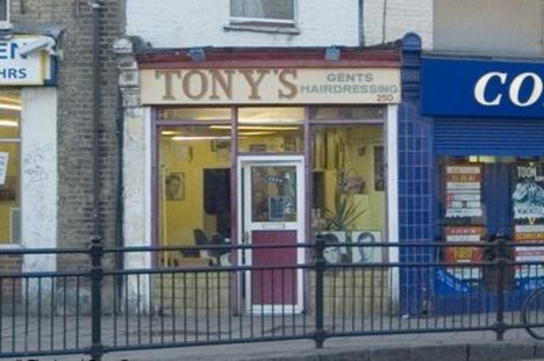 Tony's Gents Hairdressing, London