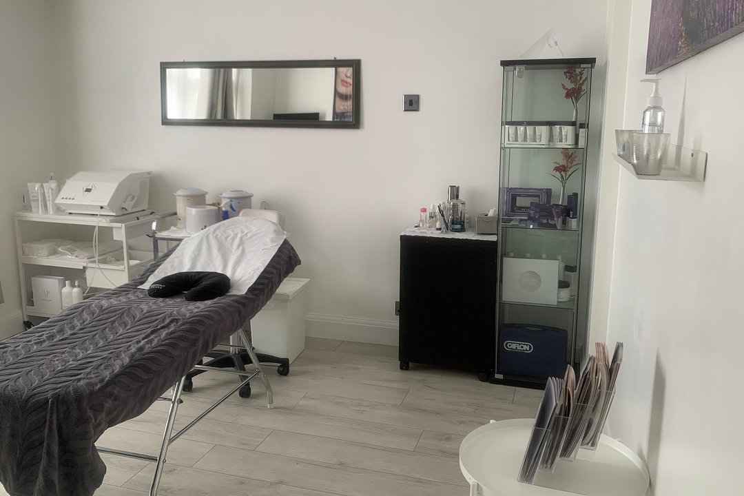 Lama Beauty- ladies Only, Central Greenford, London