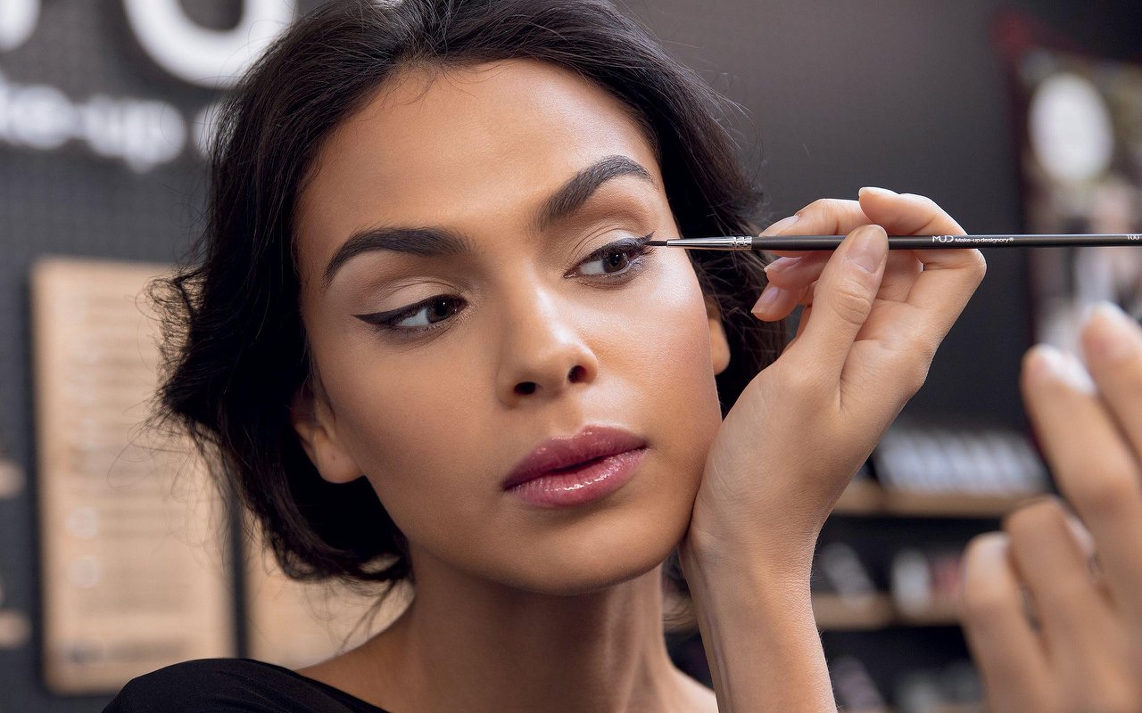 Make Up Studios in der Nähe von DDR Museum, Berlin - Treatwell