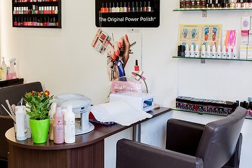 London Ladies Hair & Beauty Clinic