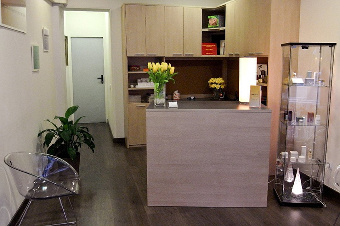 Terapias y Estética Nuria Garcia, La Nova Esquerra de l'Eixample, Barcelona