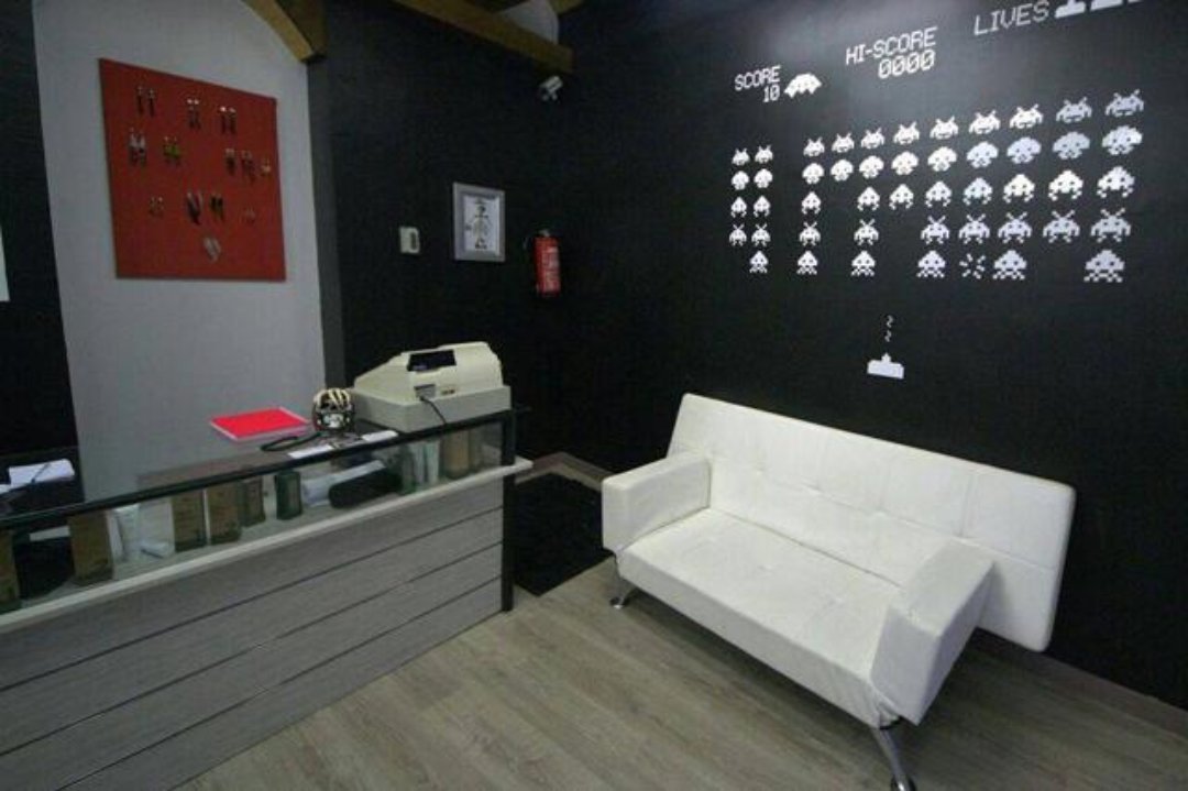 La Pelu de Tirso, Embajadores, Madrid