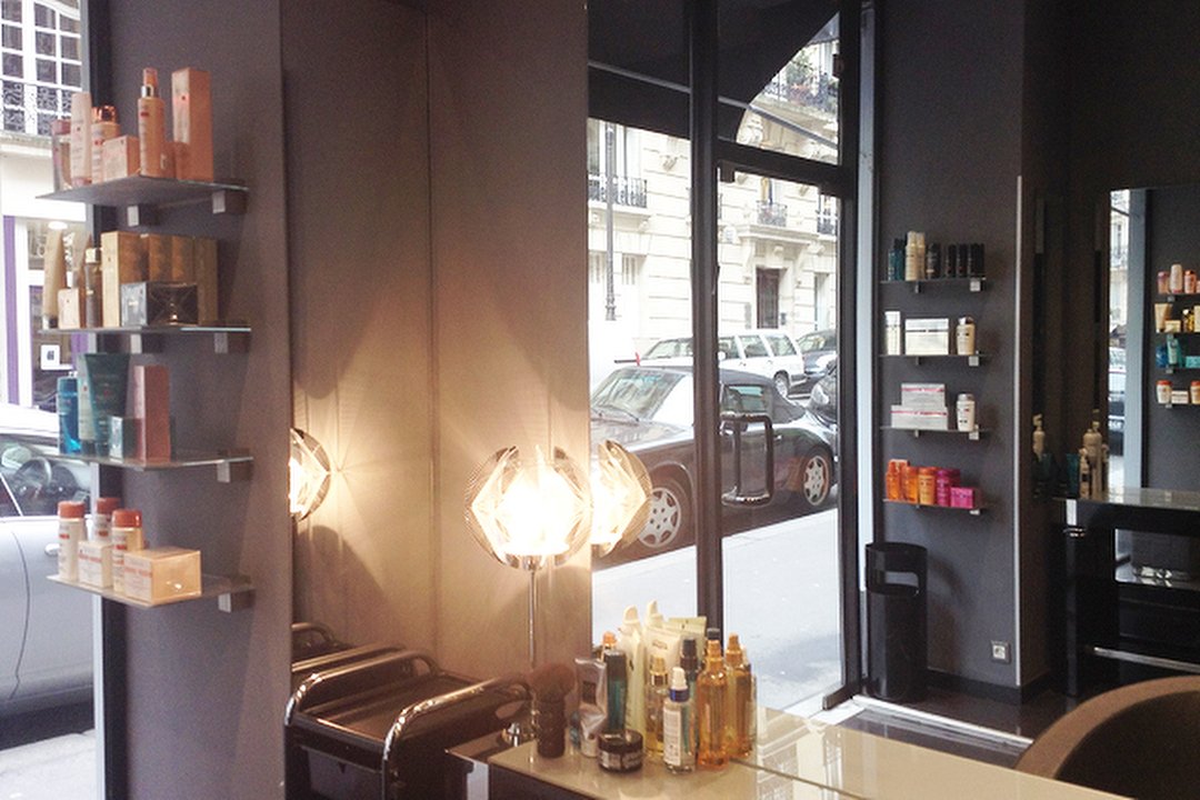H2L Hair Lounge Longchamp, Rue de la Pompe, Paris