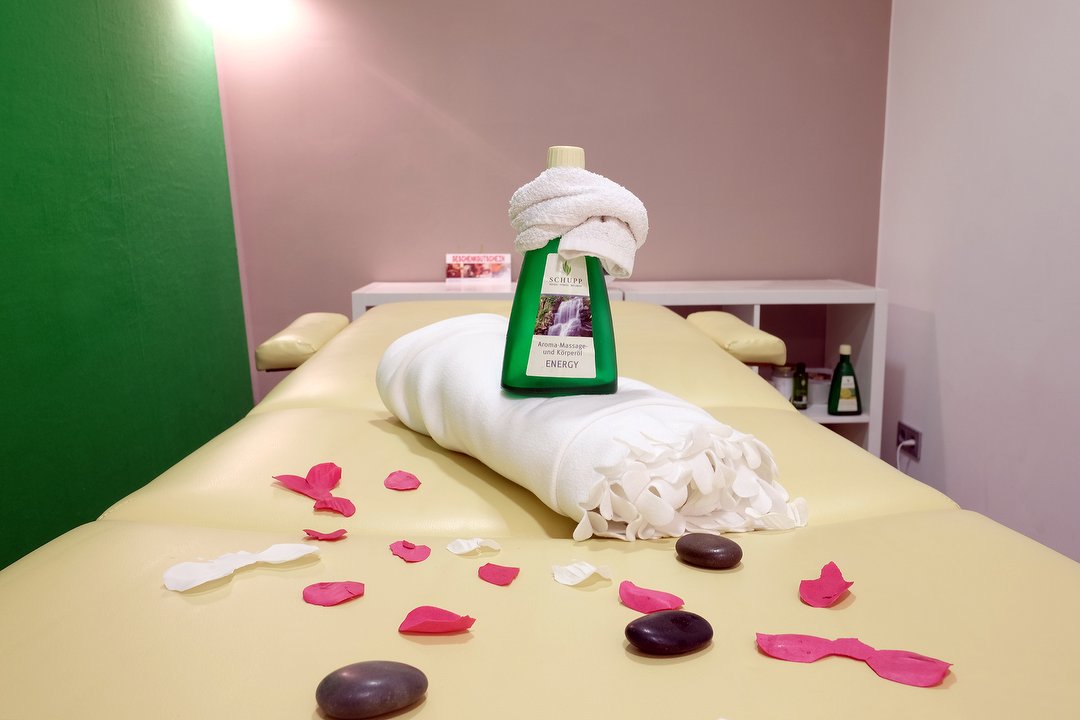 Dr. Goldstreet Massage, Ostpark München, München