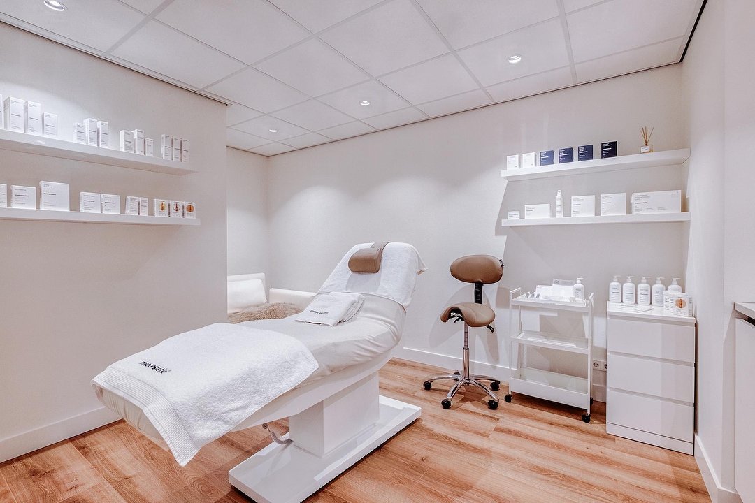 De Laserspecialist Santpoort, Santpoort-Noord, Noord-Holland