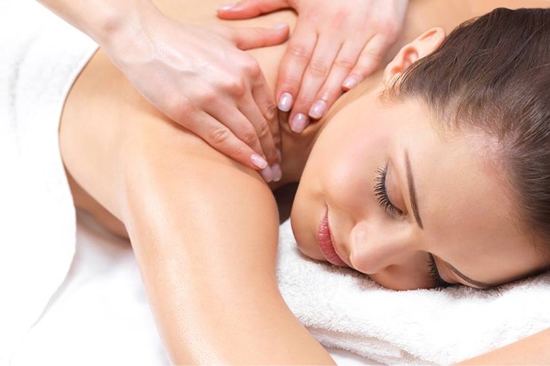 Nicki Mobile Massage Therapist, Winslow, Buckinghamshire