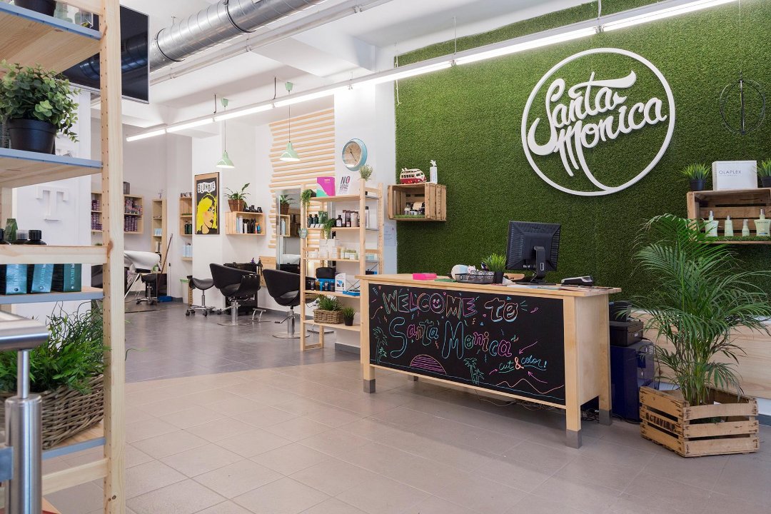 Santa Monica Cut & Color, Callao, Madrid