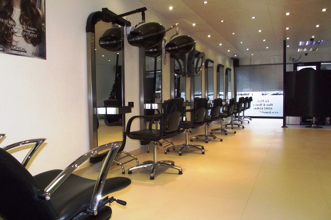 La Moda Hair & Beauty Salon, Cheshunt, Hertfordshire