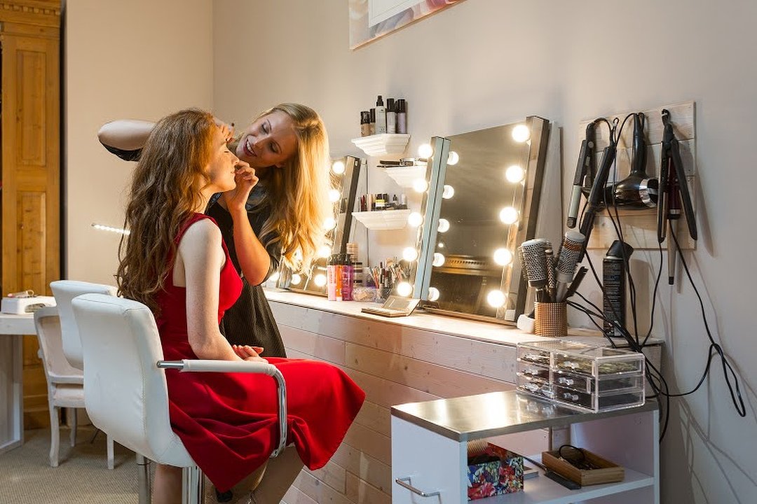 Cherries & Diamonds1, Queenstown Road, London