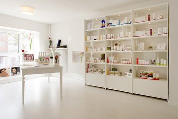 Kosmetik für die Sinne - Dr. Hauschka Naturkosmetikerin