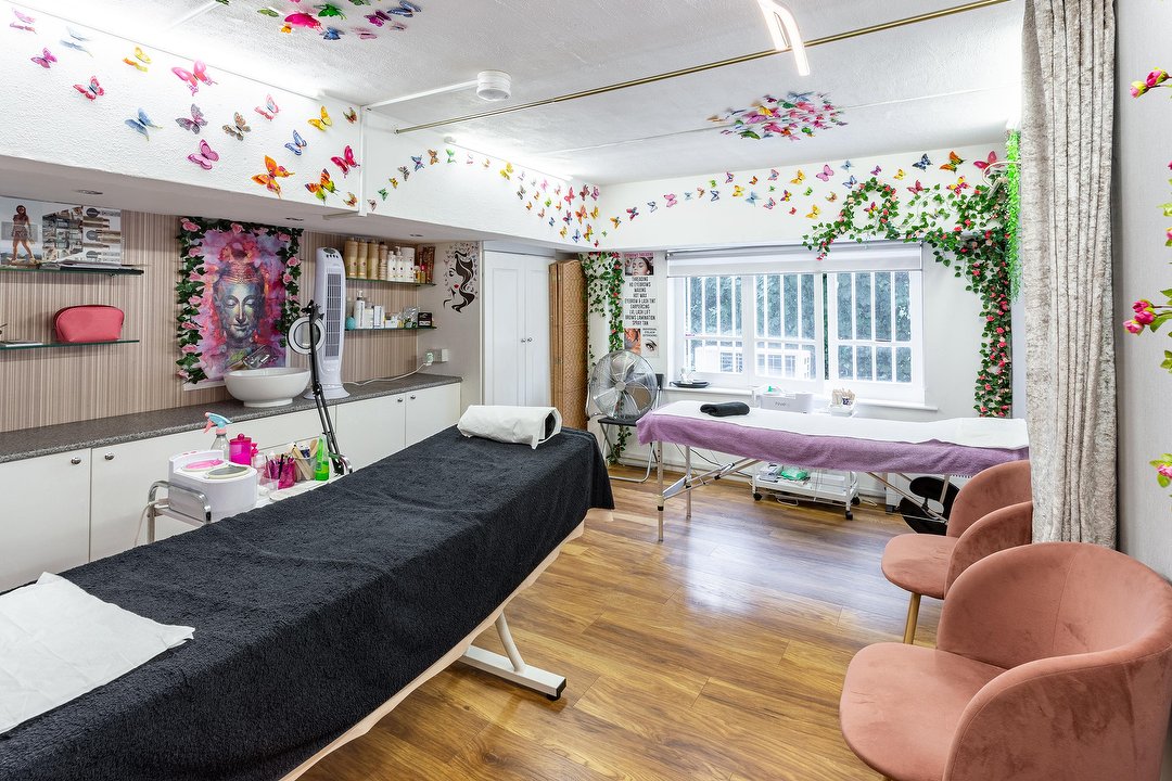 Beauty at Fulham high Street 30-32 Lasvegas nails upstairs SW6 3LQ, Fulham, London