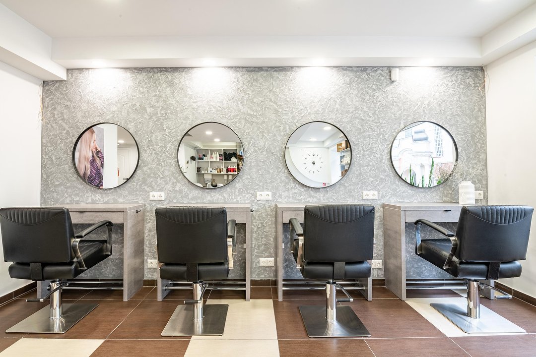 Hair Concept Lab2, Senamiestis, Vilnius