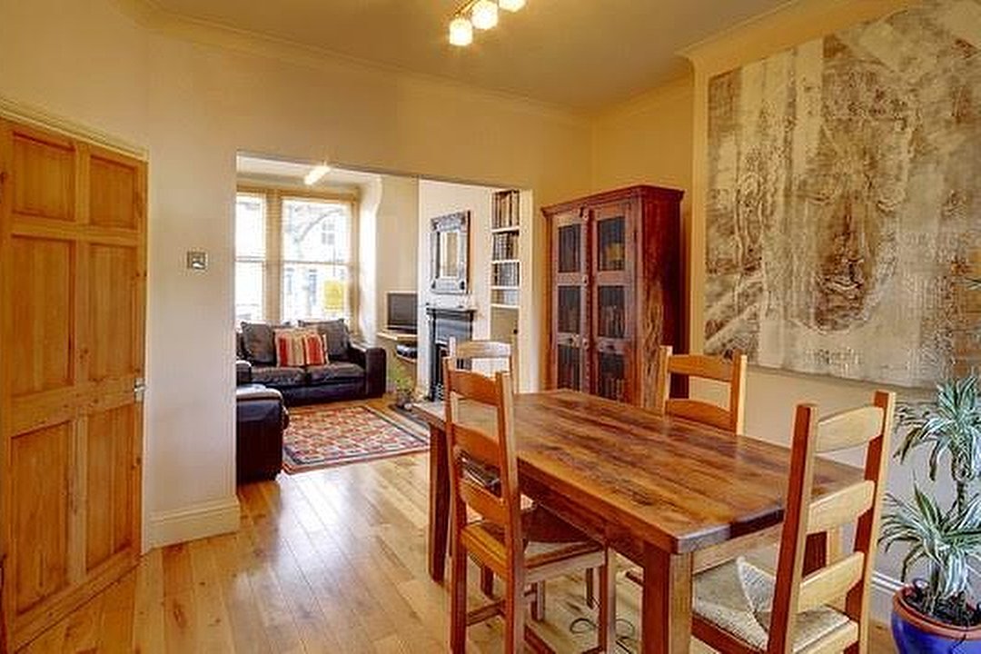 Longer Hair Extensions London, Enfield, London