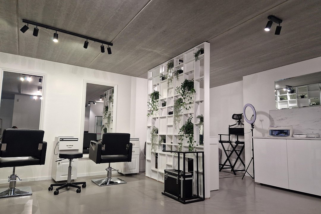 LV Hair Studio, Šnipiškes, Vilnius