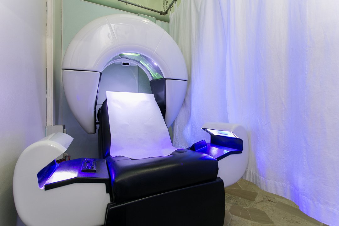 Hawaii, Ronchetto sul Naviglio - Parenzo, Milano