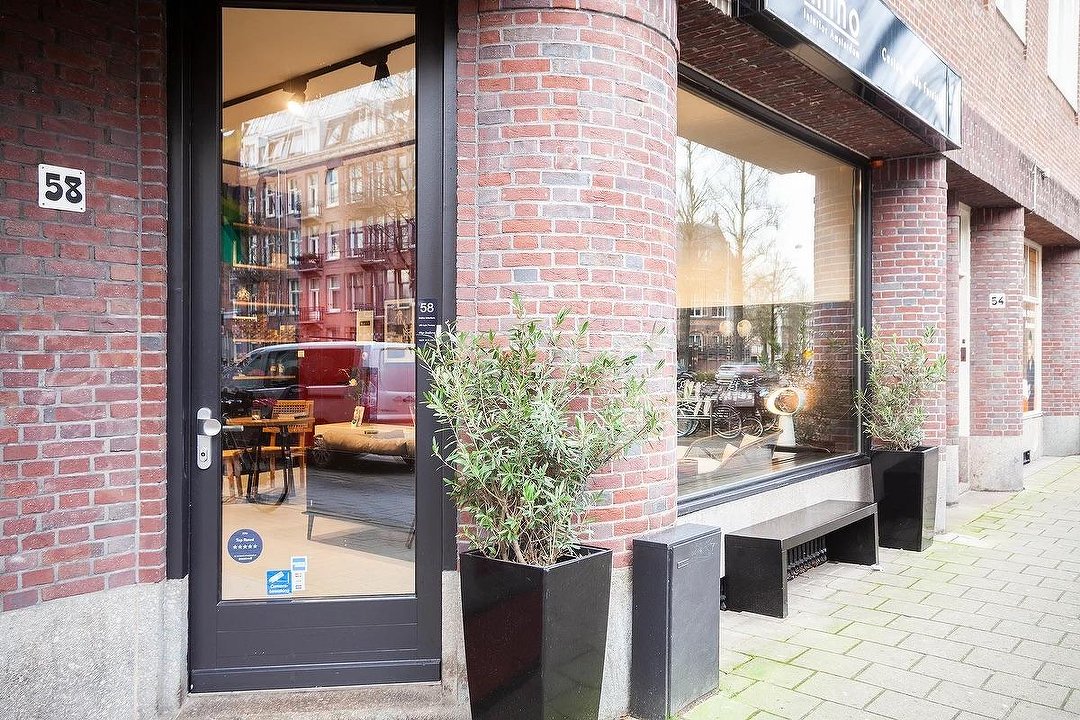 Pura Skincare, Roelof Hartstraat, Amsterdam