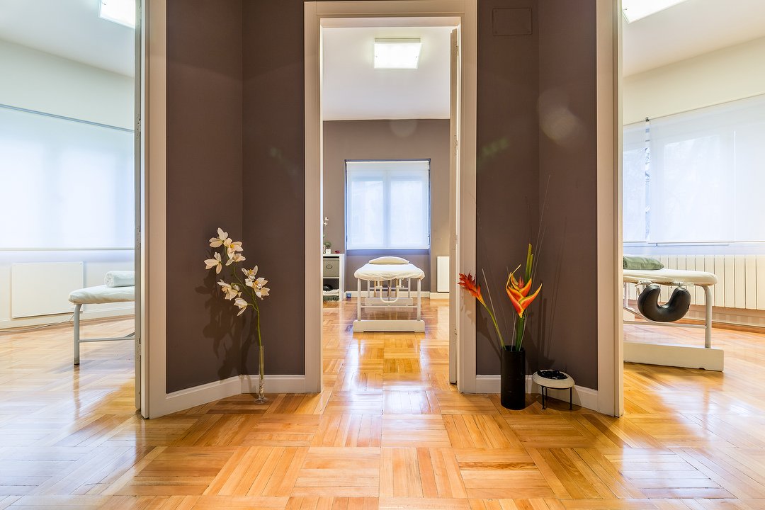 Assari, Recoletos, Madrid