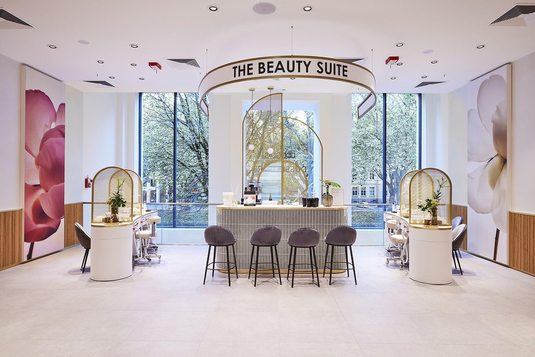 Douglas House of Beauty  Kosmetikstudio in Königsallee