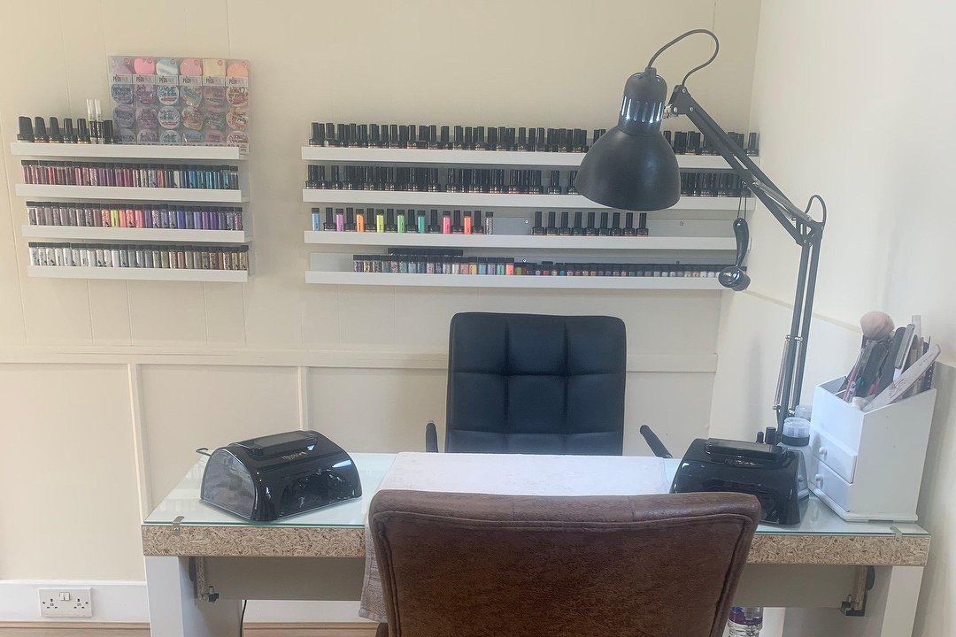 Michelle Kirk Beauty & Nails, St Michaels, Fife