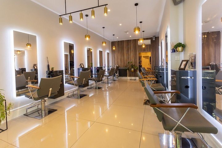 Tila Hair Studio - Coiffure West Hamstead - Photo de galerie - OneBooking